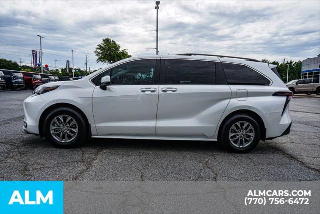 2025 Toyota Sienna XLE
