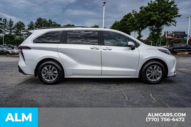 2025 Toyota Sienna XLE