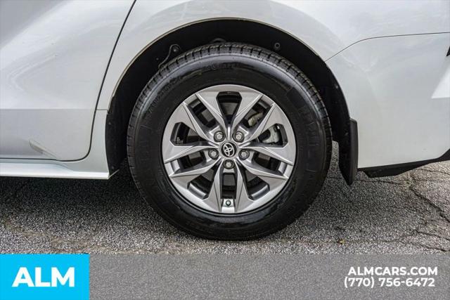 2025 Toyota Sienna XLE