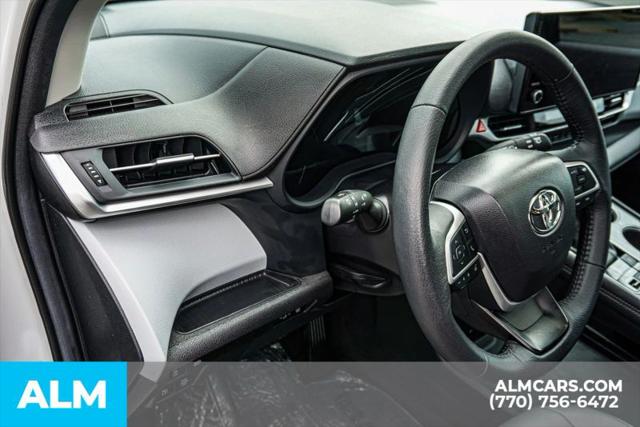2025 Toyota Sienna XLE