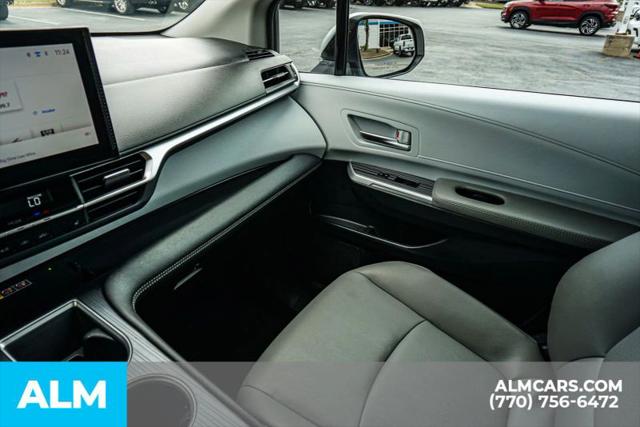 2025 Toyota Sienna XLE