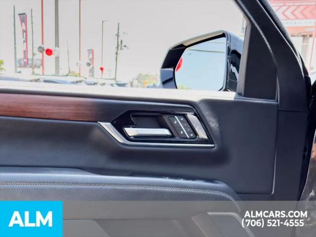 2025 GMC Yukon 4WD Denali