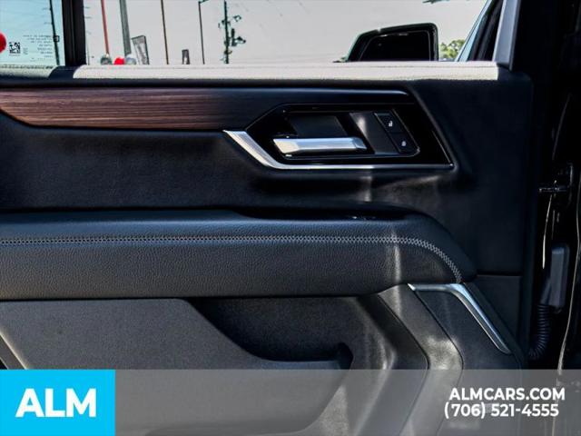 2025 GMC Yukon 4WD Denali