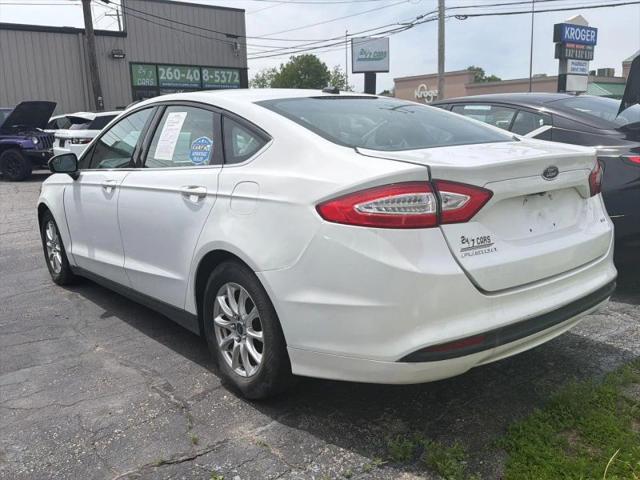 2016 Ford Fusion S