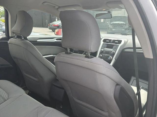 2016 Ford Fusion S