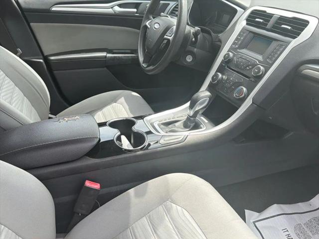 2016 Ford Fusion S