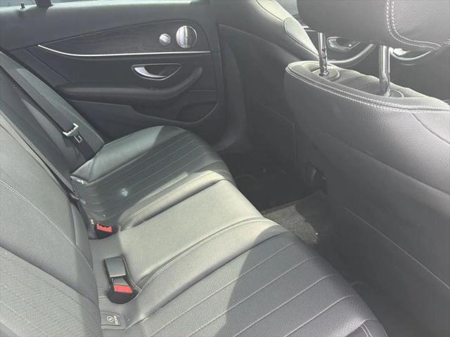 2017 Mercedes-Benz E-CLASS E 300 E 300