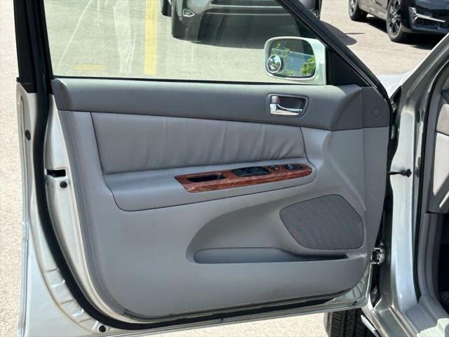 2002 Toyota Camry LE V6