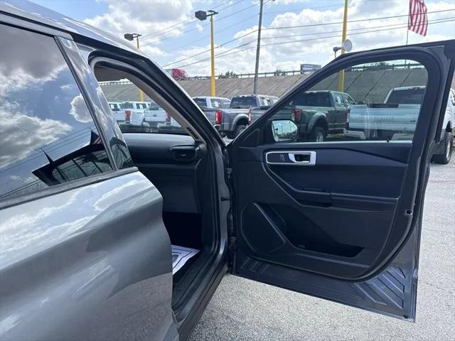 2021 Ford Explorer Base