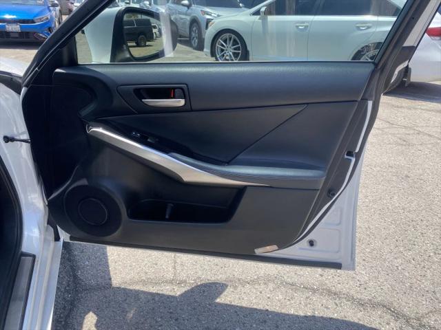 2018 Lexus IS 300 300