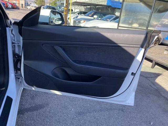 2021 Tesla Model 3 Standard Range Plus Rear-Wheel Drive