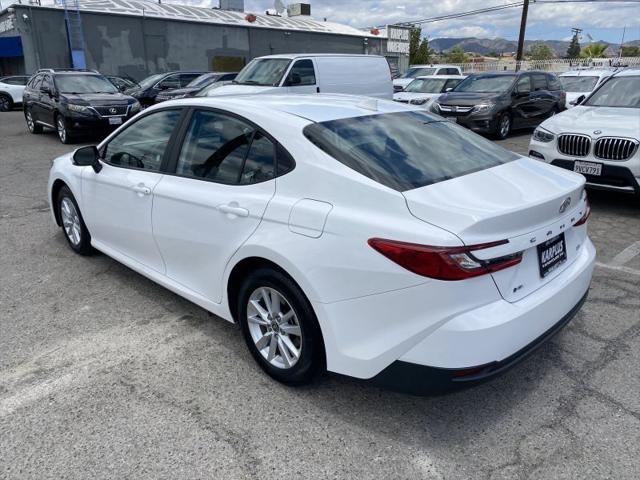 2025 Toyota Camry LE