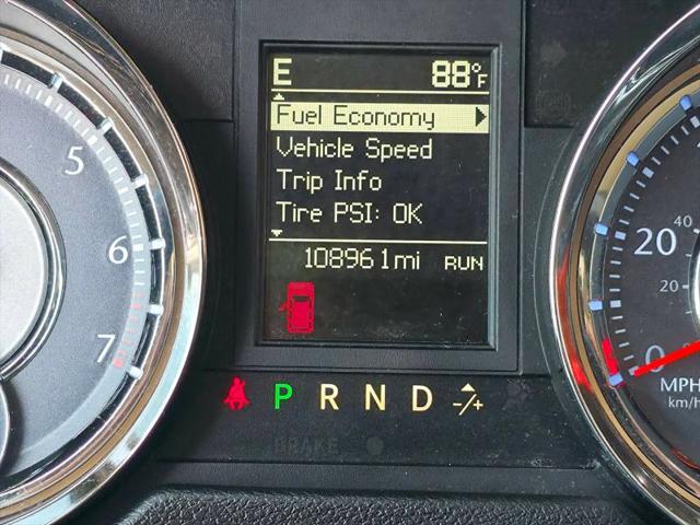 2014 Chrysler Town & Country Touring-L