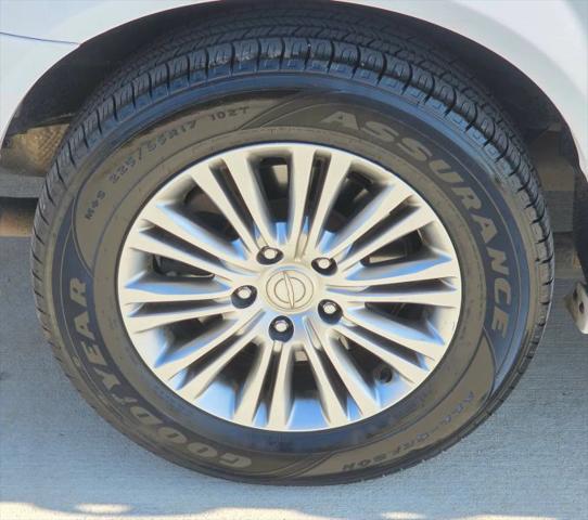 2014 Chrysler Town & Country Touring-L