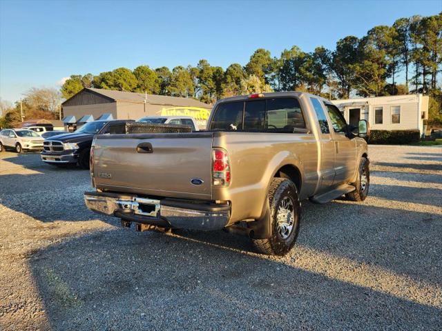 2003 Ford F-250 Lariat