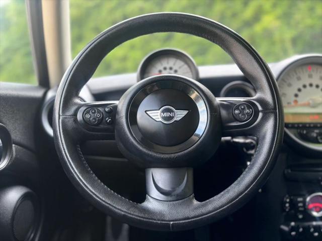 2013 MINI Cooper Clubman Cooper