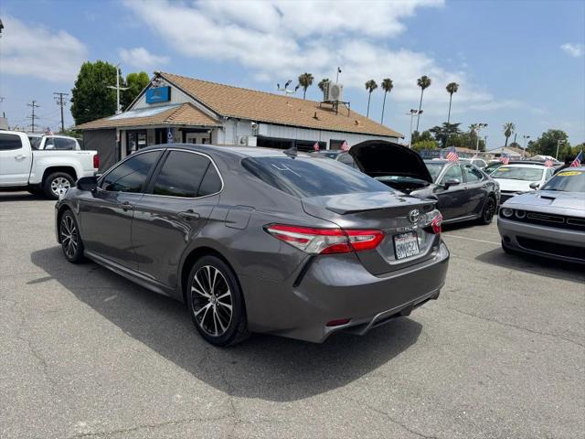 2019 Toyota Camry SE