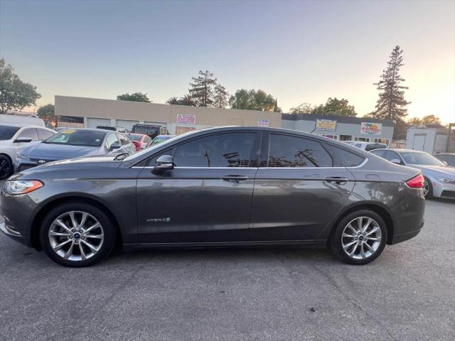 2017 Ford Fusion Hybrid SE