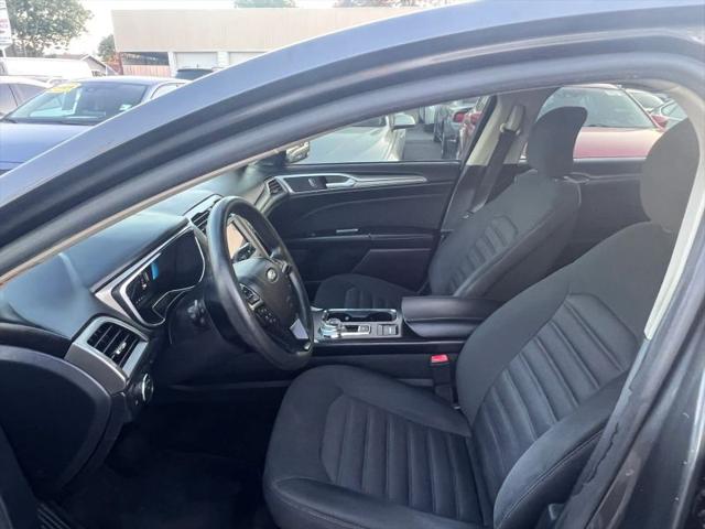 2017 Ford Fusion Hybrid SE