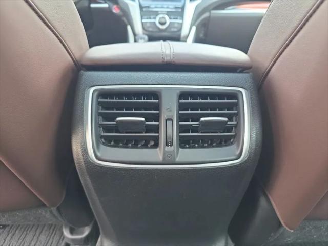 2017 Acura TLX w/Technology Package