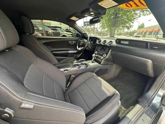 2016 Ford Mustang V6