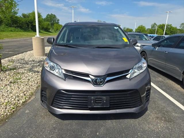 2020 Toyota Sienna LE