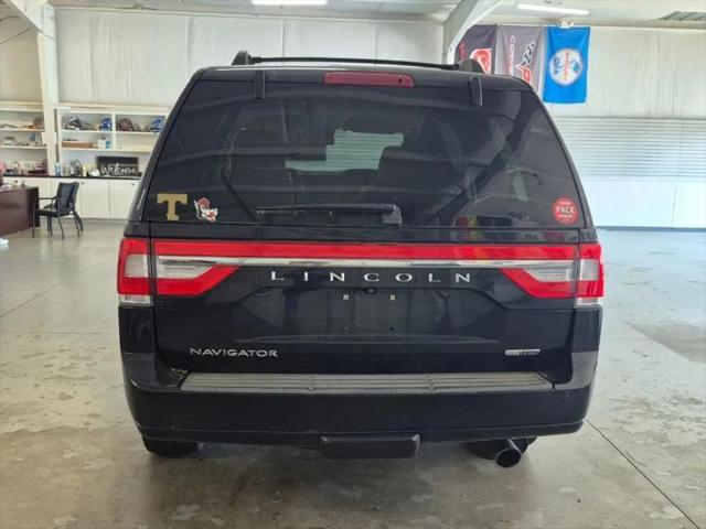2015 Lincoln Navigator Base
