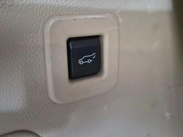 2015 Lincoln Navigator Base