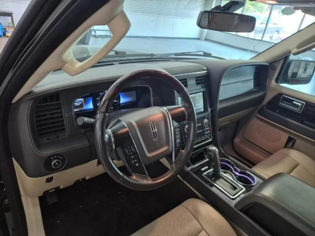 2015 Lincoln Navigator Base