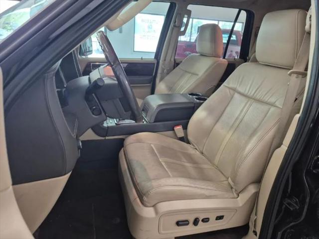 2015 Lincoln Navigator Base