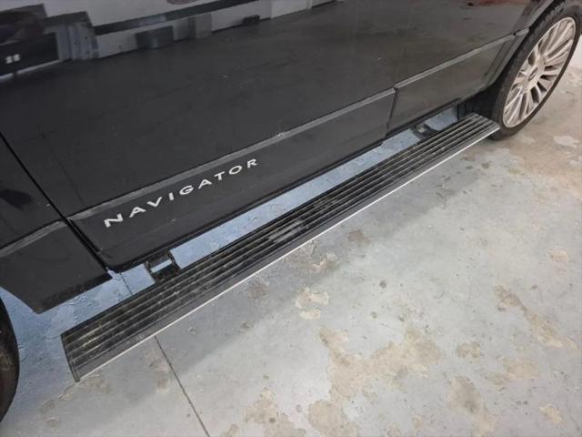 2015 Lincoln Navigator Base
