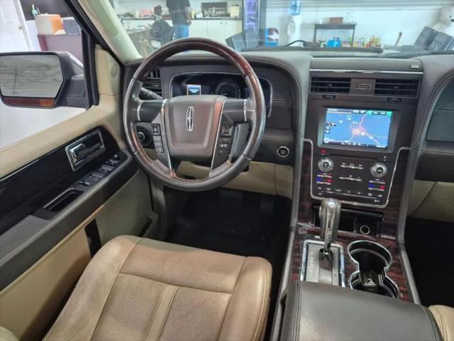 2015 Lincoln Navigator Base