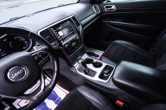 2017 Jeep Grand Cherokee Altitude 4x2
