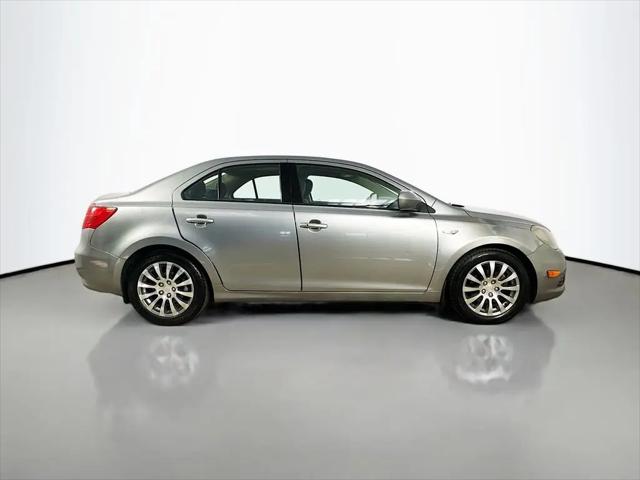 2010 Suzuki Kizashi SE