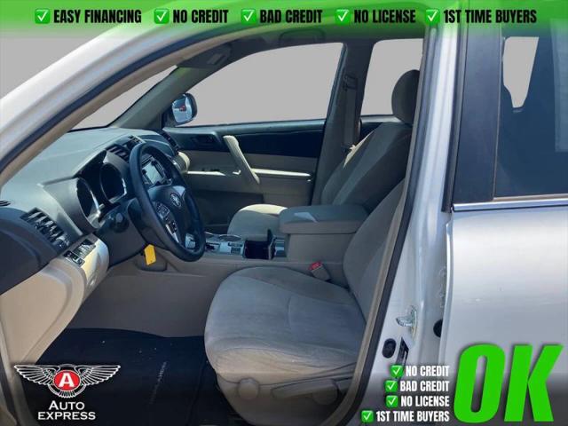 2013 Toyota Highlander Base