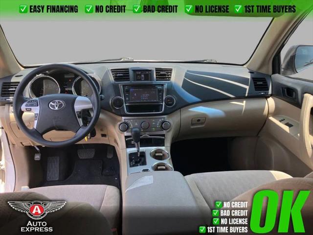 2013 Toyota Highlander Base