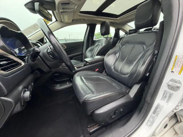 2015 Chrysler 200 C