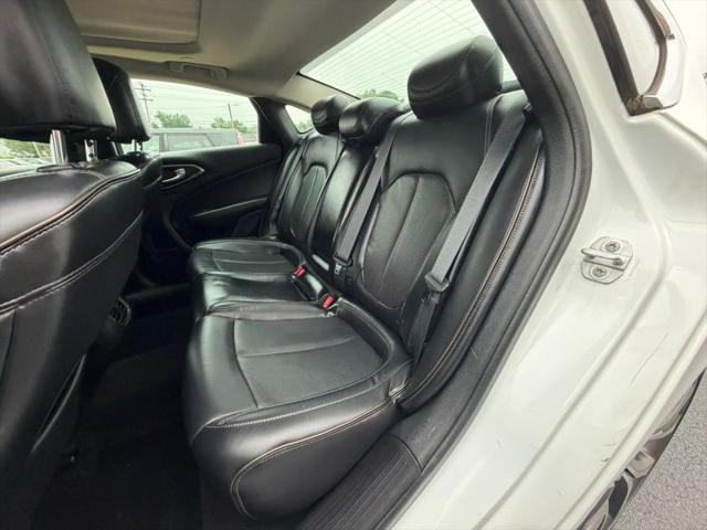 2015 Chrysler 200 C