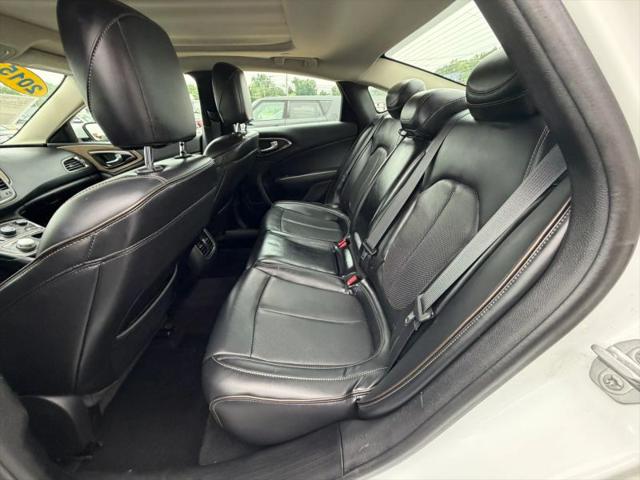 2015 Chrysler 200 C