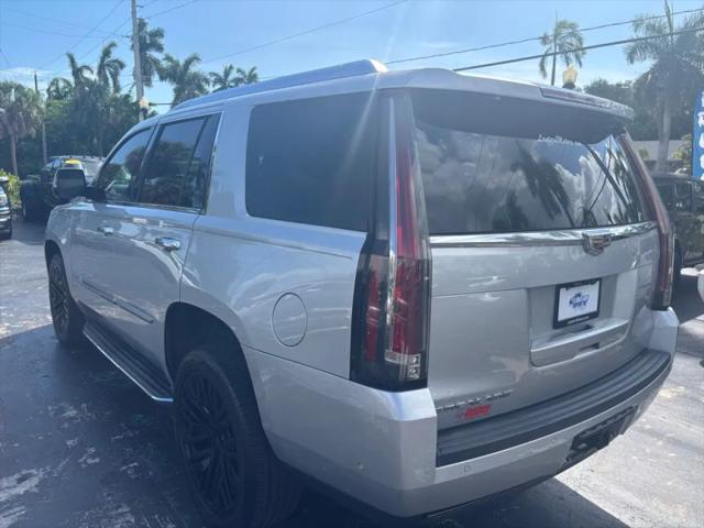 2017 Cadillac Escalade Luxury