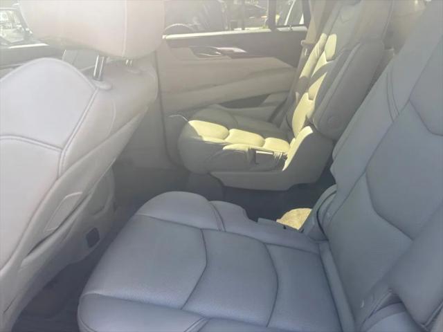 2017 Cadillac Escalade Luxury