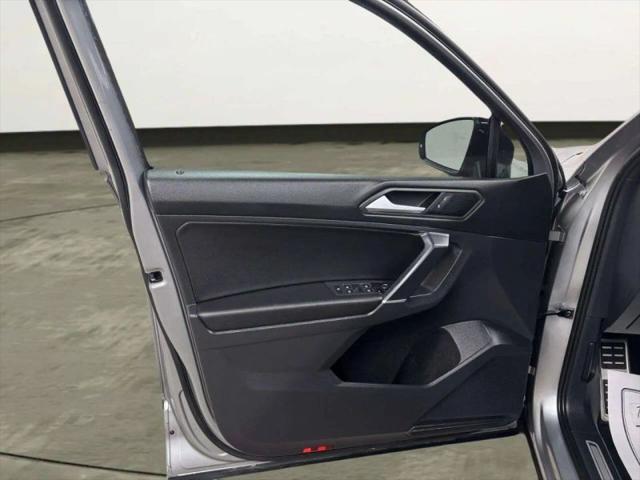 2020 Volkswagen Tiguan 2.0T SE R-Line Black