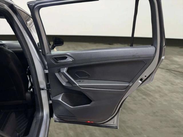 2020 Volkswagen Tiguan 2.0T SE R-Line Black