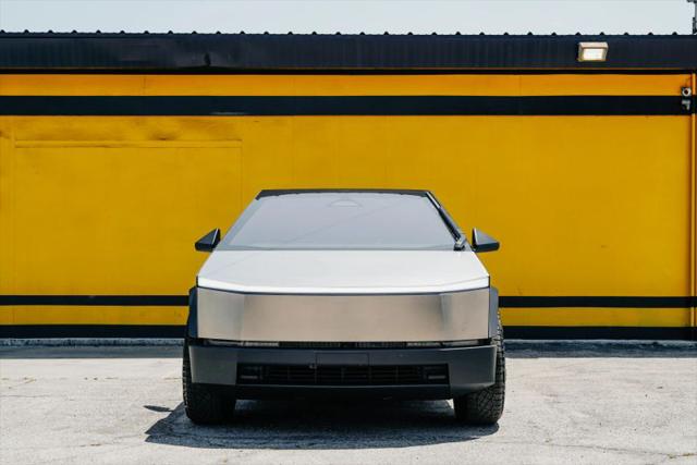 2025 Tesla Cybertruck Cyberbeast