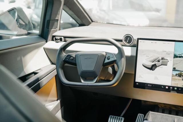 2025 Tesla Cybertruck Cyberbeast