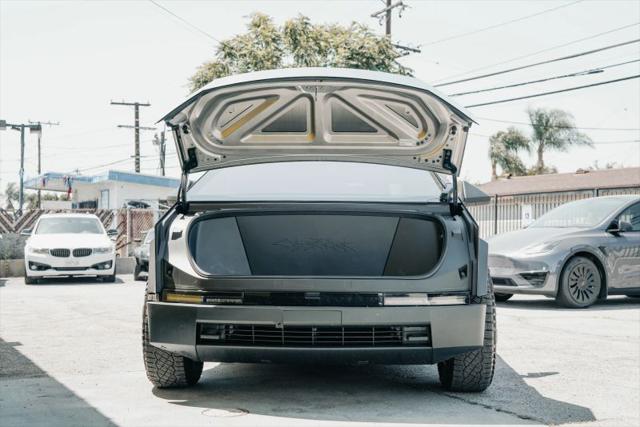 2025 Tesla Cybertruck Cyberbeast