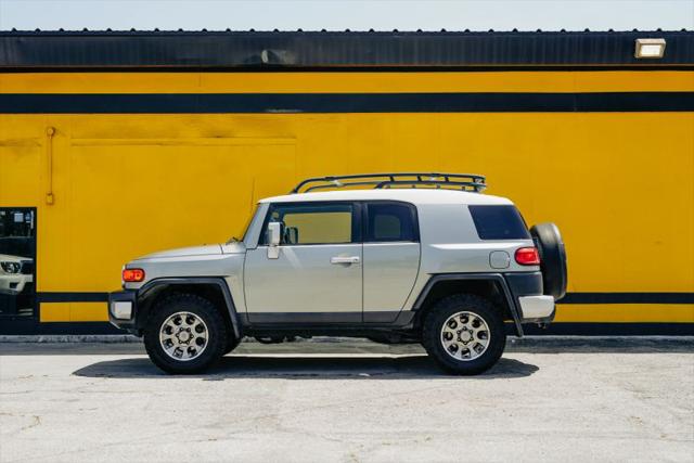 2011 Toyota FJ Cruiser Base