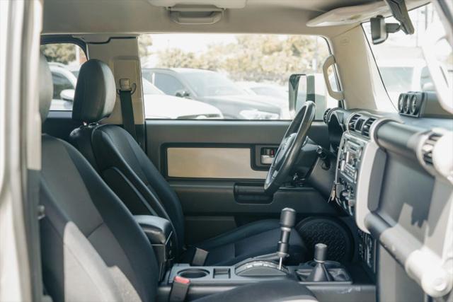 2011 Toyota FJ Cruiser Base