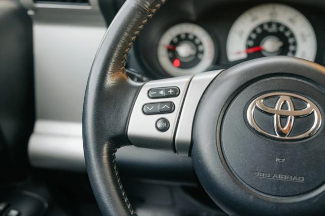 2011 Toyota FJ Cruiser Base
