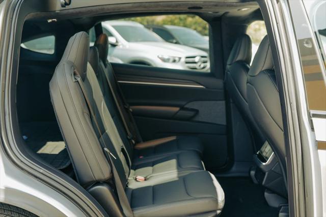 2024 Tesla Model X Long Range